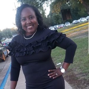 Meet your Posher, Renisha